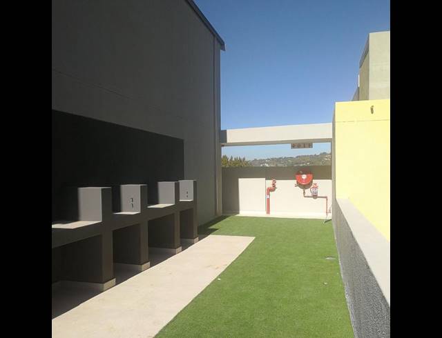 2 BEDROOM APARTMENT FOR SALE IN MENLO PARK